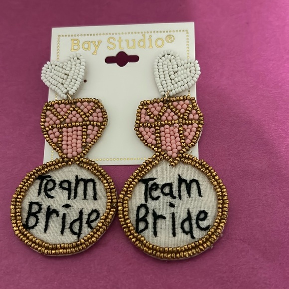 NWT Bay Studio Beautiful Beaded Bridal Pierced Earrings. Set of three pairs. - Picture 5 of 5